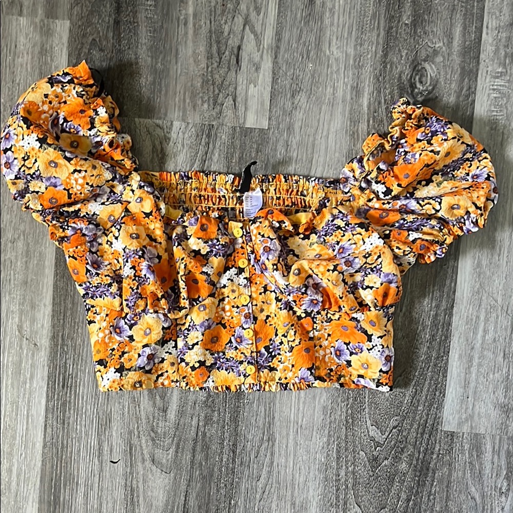 Floral Puff Sleeve Crop Top